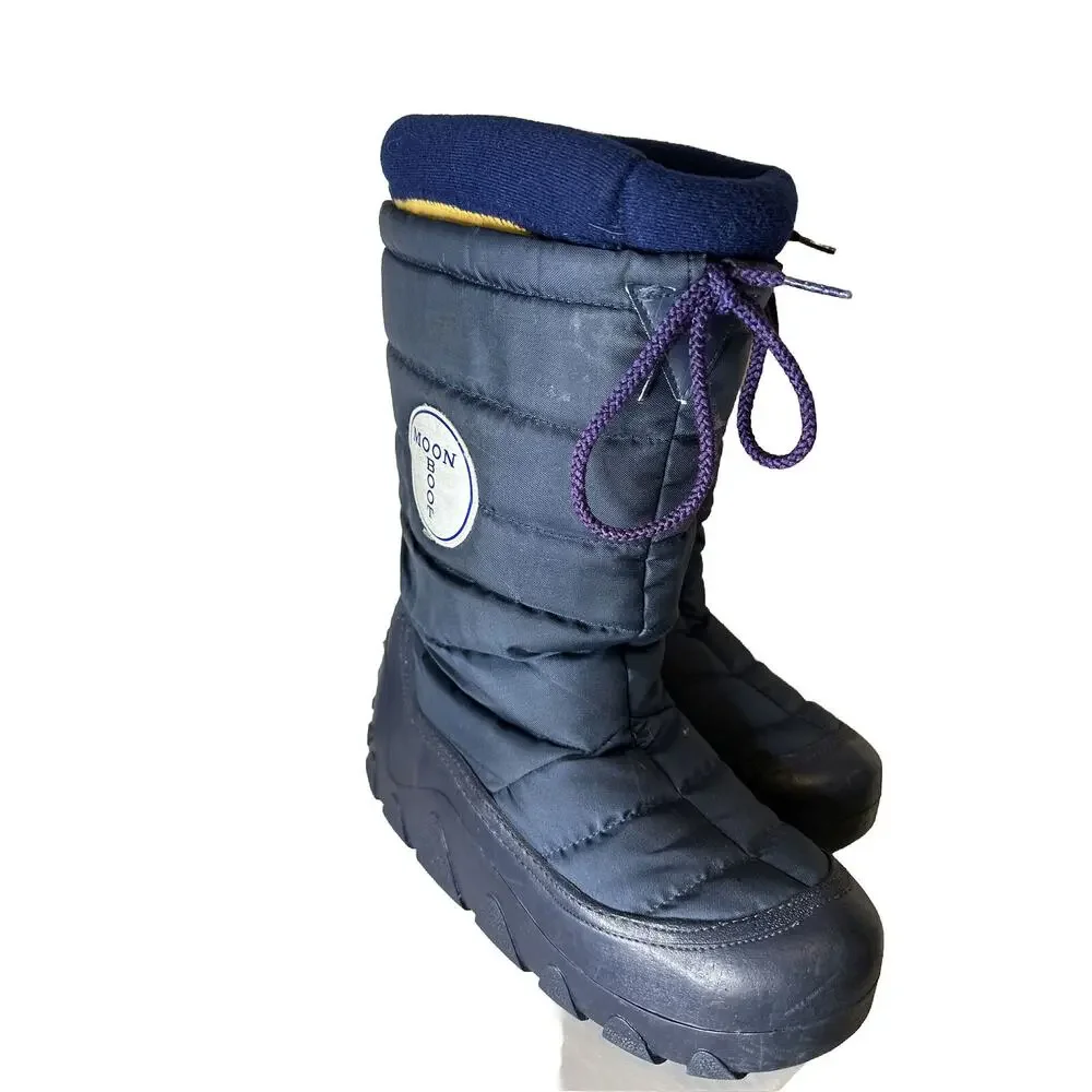 RARE VINTAGE MOON BOOTS, WOMEN'S SIZE 9, 10. Snow Ski Snowboard Shoes Navy Blue